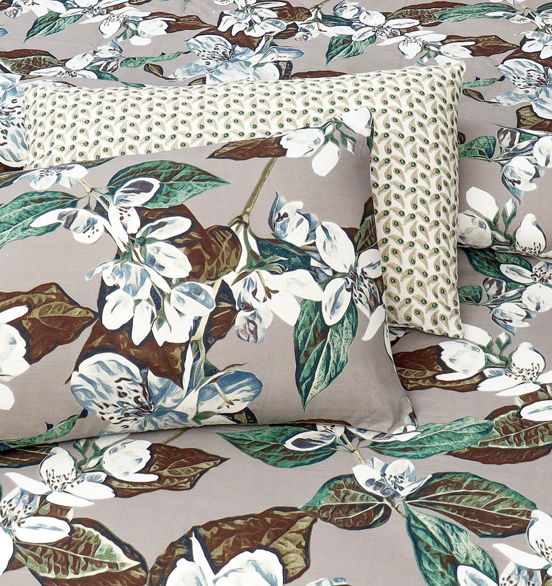4 Pillow Digital Cotton Bed Sheet - Chocolate Flowers