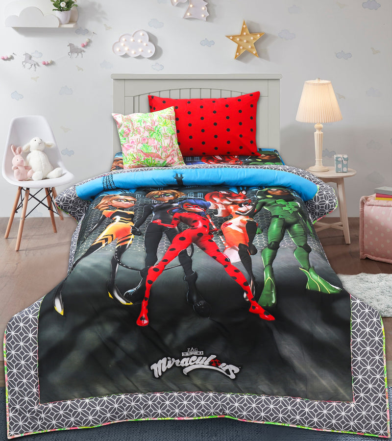 Clearance 4 Pieces Single Reversible Bed SpreadSet - Miraculous Heroes